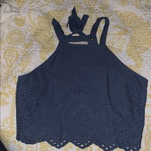 Soft Abercrombie crop top with detailing